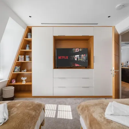 Elegant 3-Bedroom Penthouse In Marble Arch 70 Londra Esterno foto